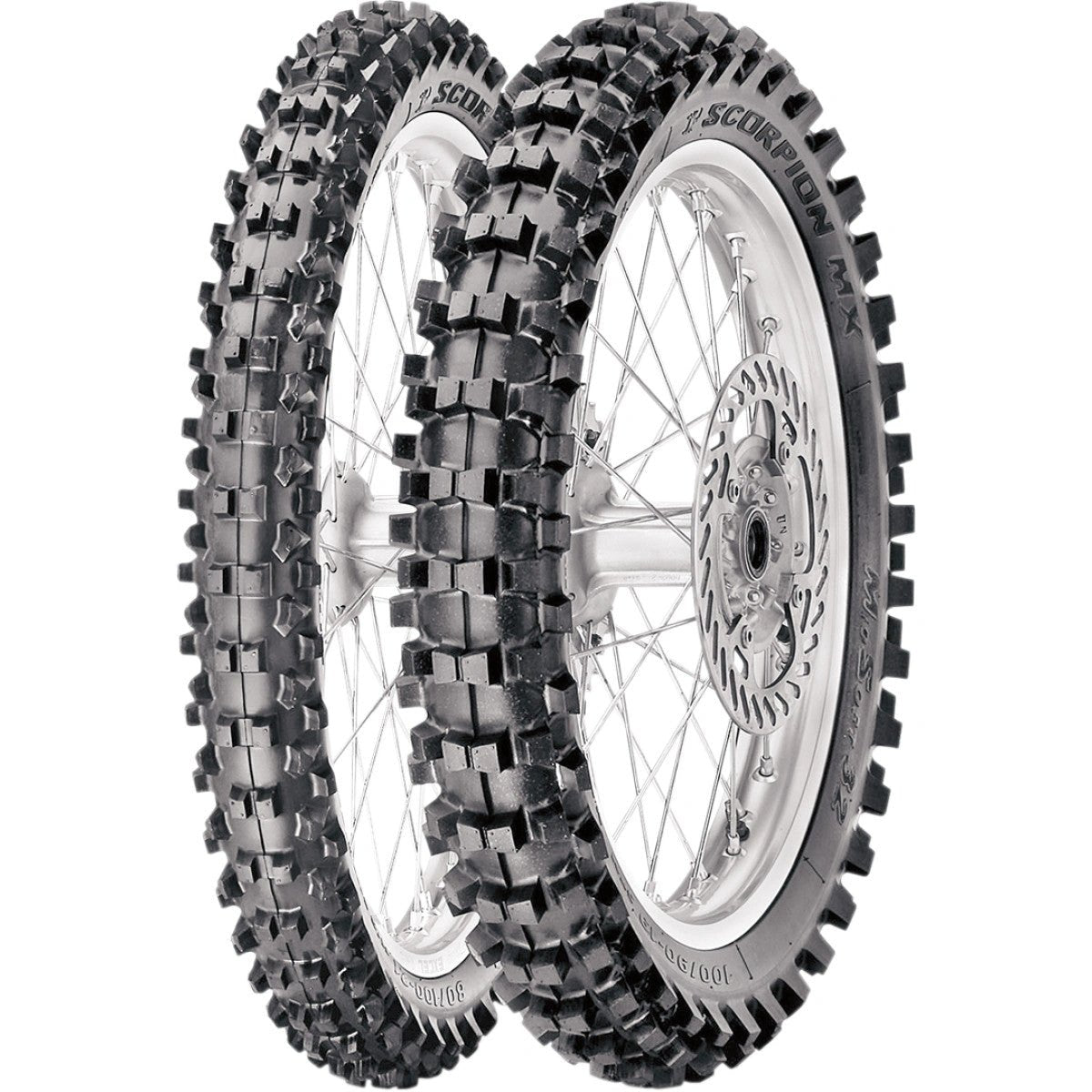 Achterband Pirelli Scorpion MX32 Mid Soft 90/100-16, set van 2 op zilveren velgen