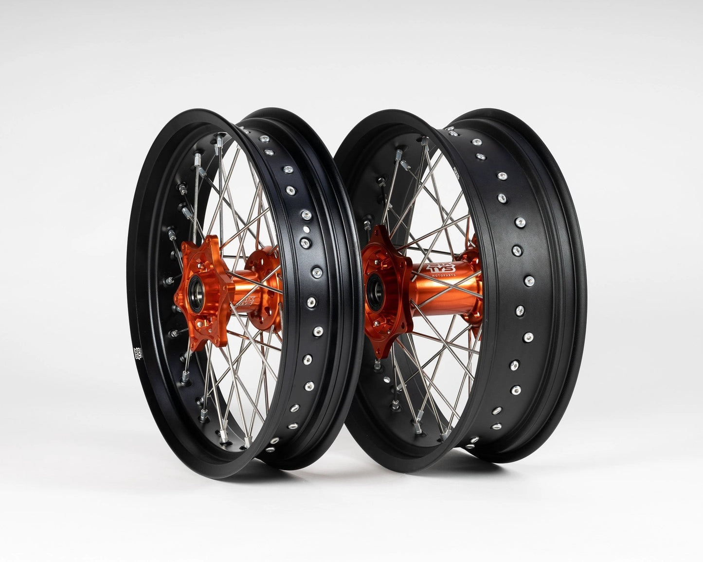 Sixty5 KTM Supermoto Black/Orange wheel set 3.5-17/5.0-17