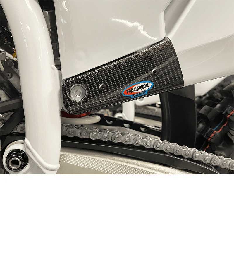 Pro Carbon-Sticker-Schutz für Nummernschilder Husqvarna TC 125/250 2023 - 2025 & Husqvarna FC 250/350/450 2023 - 2025 & TE 250/300 2024 - 2025 & FE 250/350/450/501 2024 - 2025 - MxProStoreParts