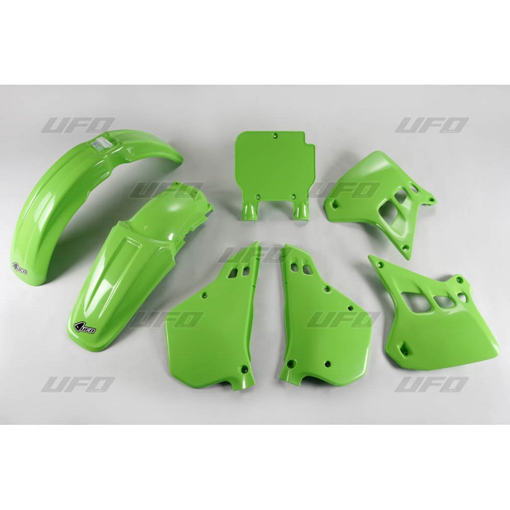 UFO plastic kit Green Kawasaki KX 250 90-91