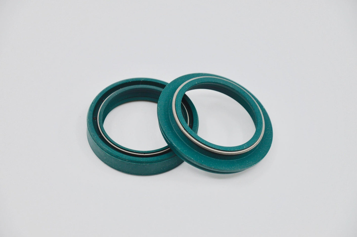 SKF Oil & Dust Seal 39 mm. - SHOWA