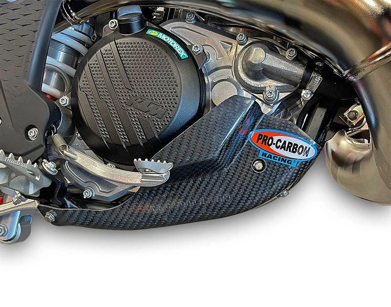 Pro Carbon blokbeschermer KTM SX 250/300 2023 - & EXC 250/300 TBI 2024 - & Husqvarna TC 250 2023 - & TE 250/300 TBI 2024 - & Gas Gas EC 250/300 2024 - MxProStoreParts