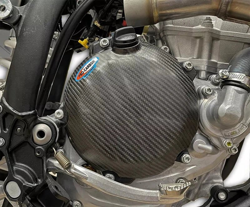 Pro Carbon Koppeling cover KTM SX - F 250/350/450 2023 - & EXC 250/300 2024 - & SX 250/300 2023 - & Husqvarna TE 250/300 2024 - MxProStoreParts