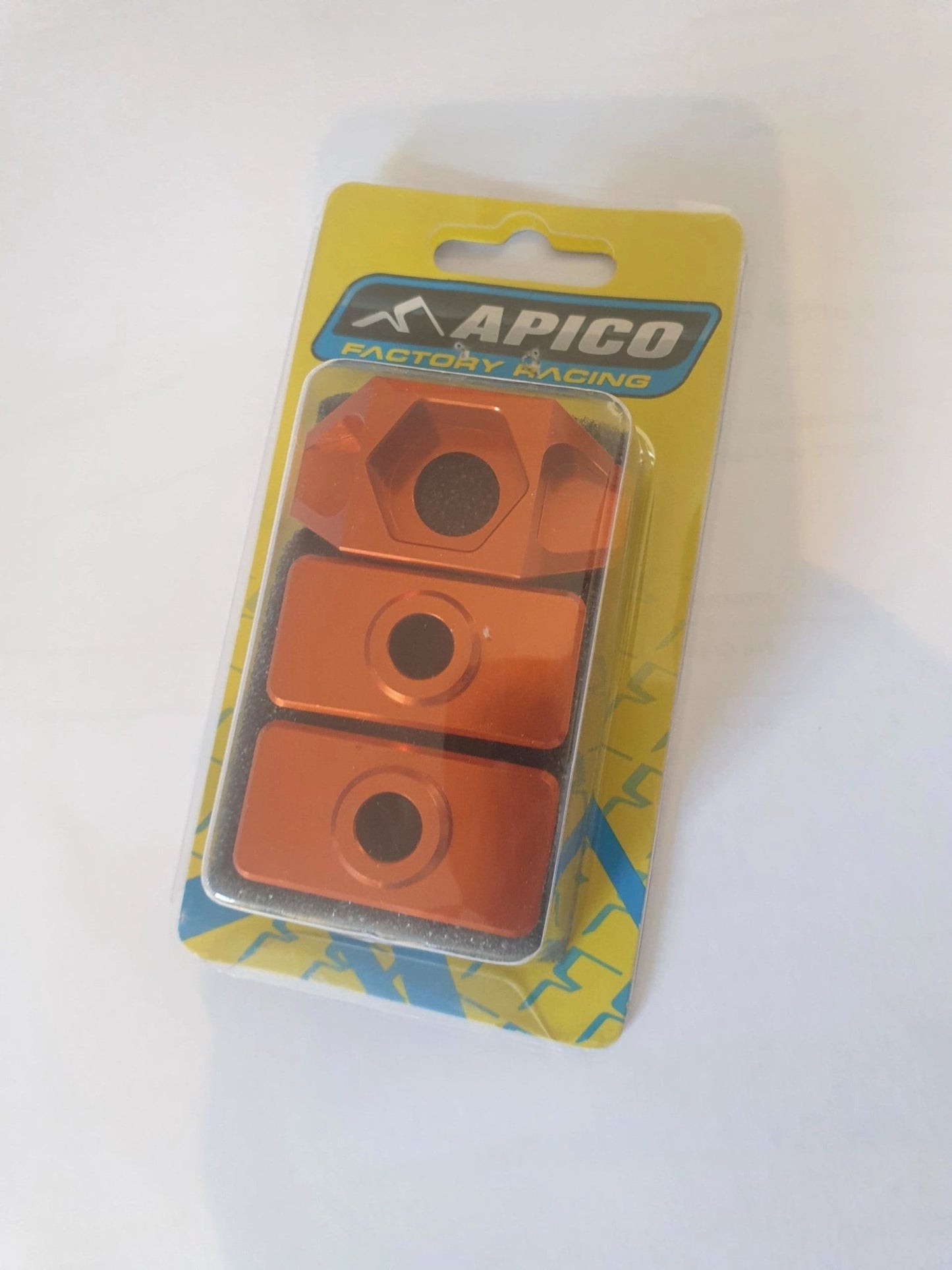 Apico Hinterachsböcke orange für KTM SX 50 09 - 19 & Husqvarna TC 50 17 - 19 - MxProStoreParts