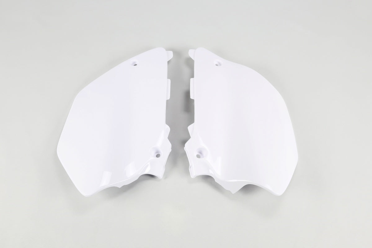 Cemoto side number plates White Yamaha YZ 125/250 02-14