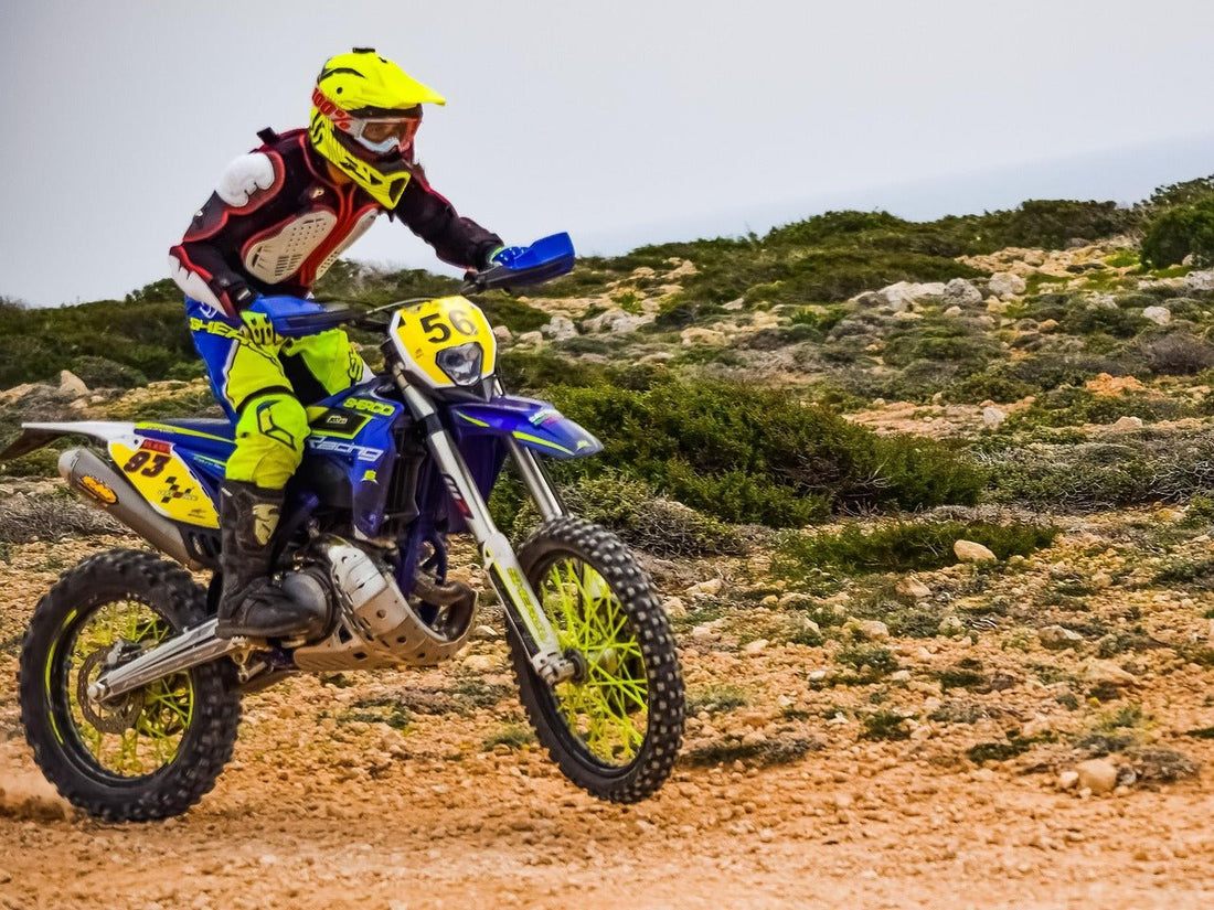 Zo kies je de juiste accessoires voor jouw crossmotor - MxProStoreParts