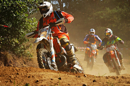 Is motorcross gevaarlijk? Alles wat je moet weten als beginner - MxProStoreParts