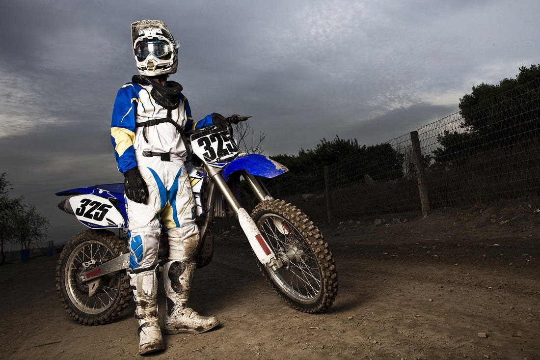 Motorhelm kopen? Zo kies je voor de juiste maat en pasvorm - MxProStoreParts