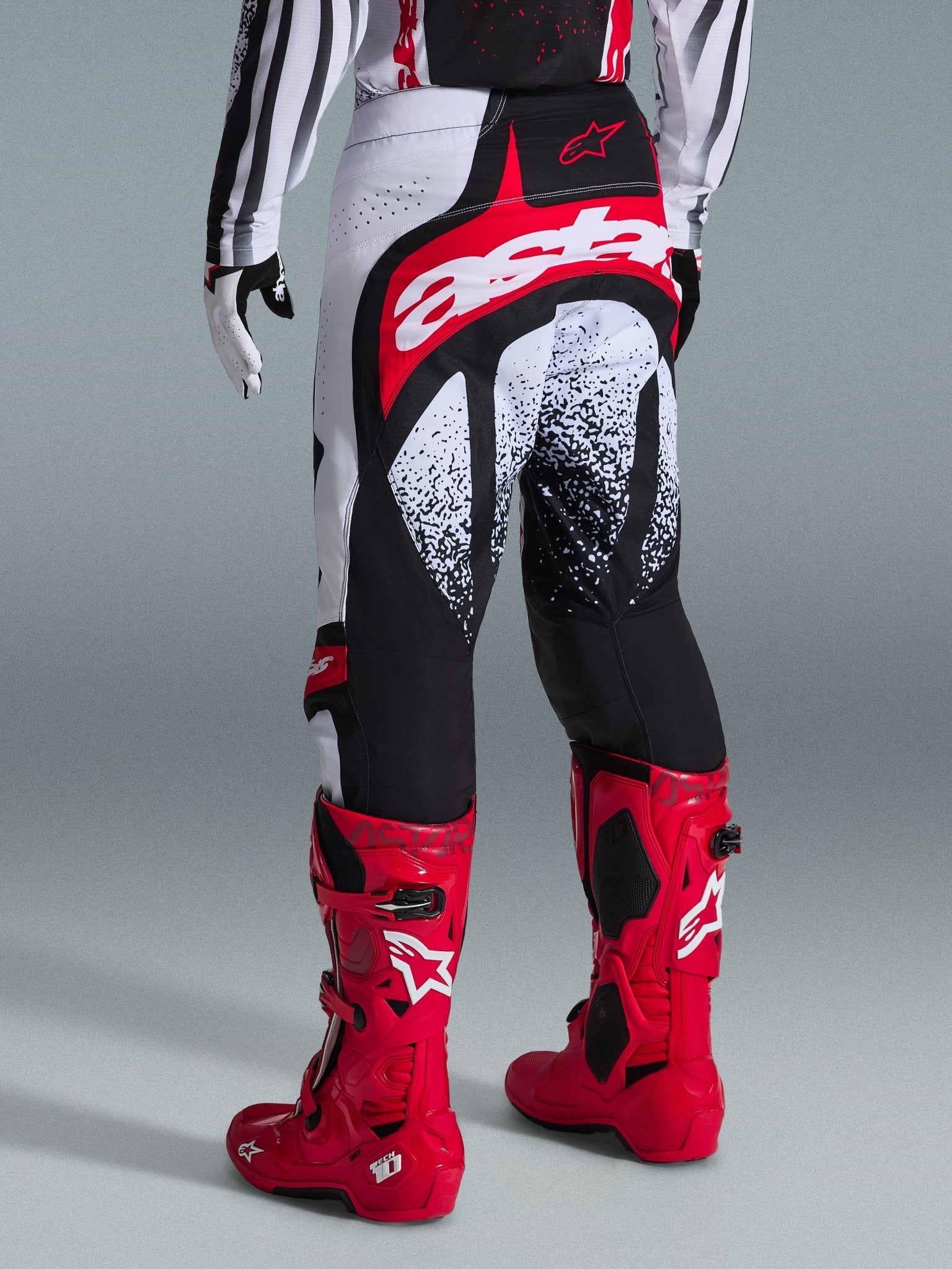 Alpinestars Techstar Nomur Hose 2026 mit Magnetverschluss Racing – MxProStoreParts