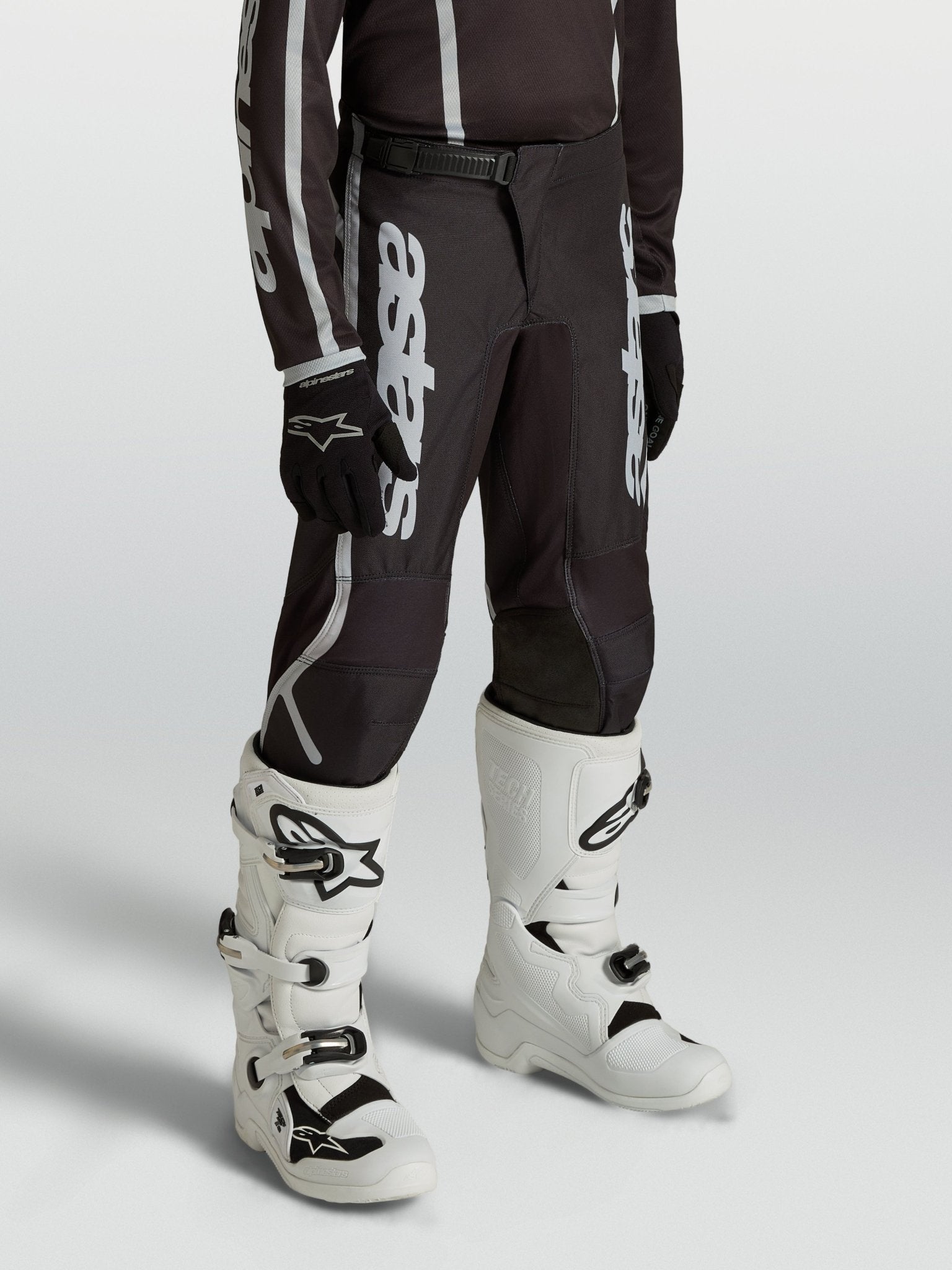 Alpinestars Jeugd Fluid Apex V2 Broek 2027 Zwart Zilver - MxProStoreParts