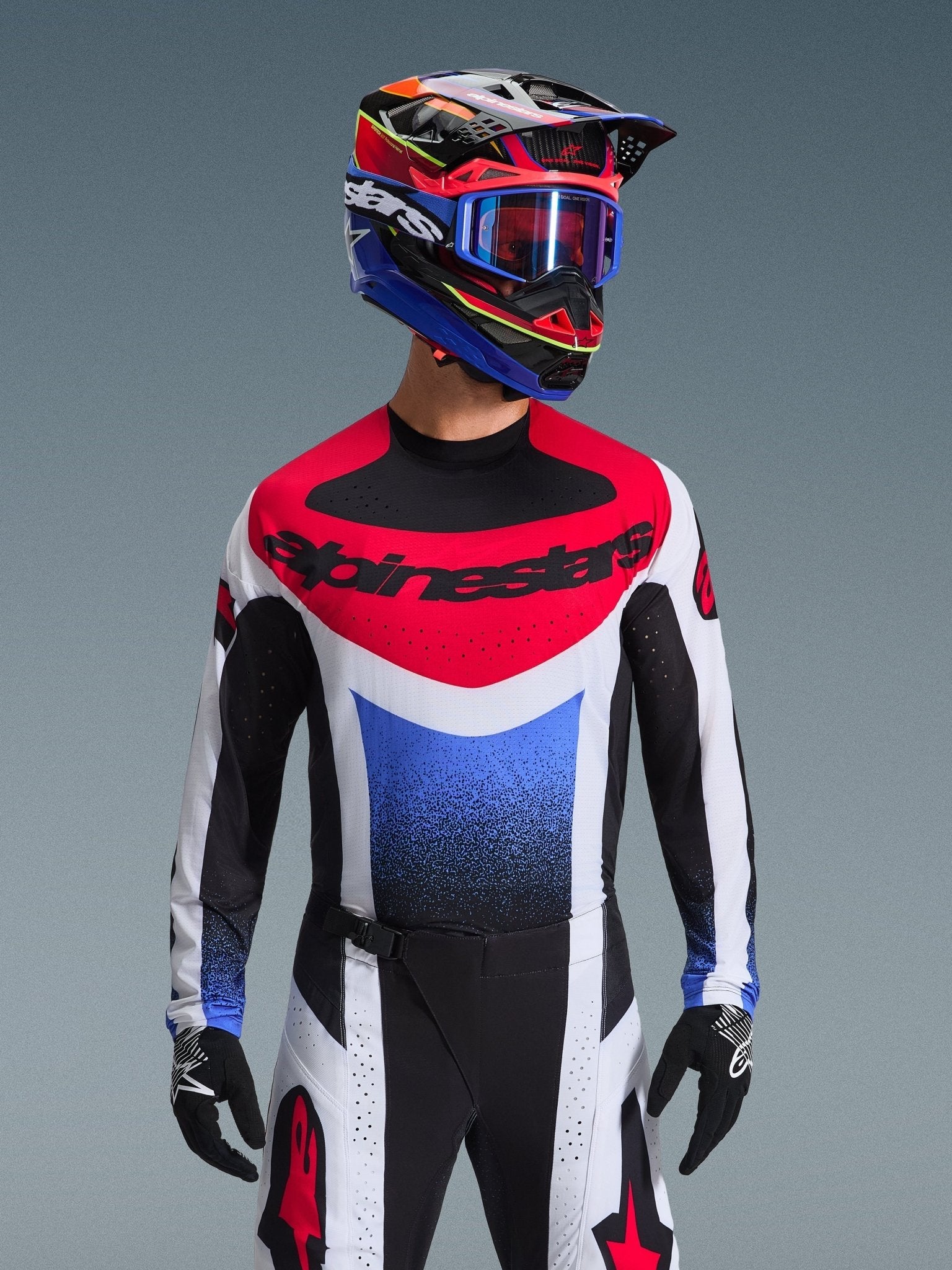 Alpinestars Techstar Rennsport-Jersey aus mehrmaterialigem Material – Schwarz, Weiß und Rot – MxProStoreParts