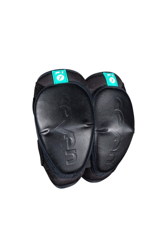 Seven Particle Pee Wee Jeugd ( voor de allerkleinste ) Elleboog beschermers ( 1 maat / one size ) Zwart 2023 Collectie