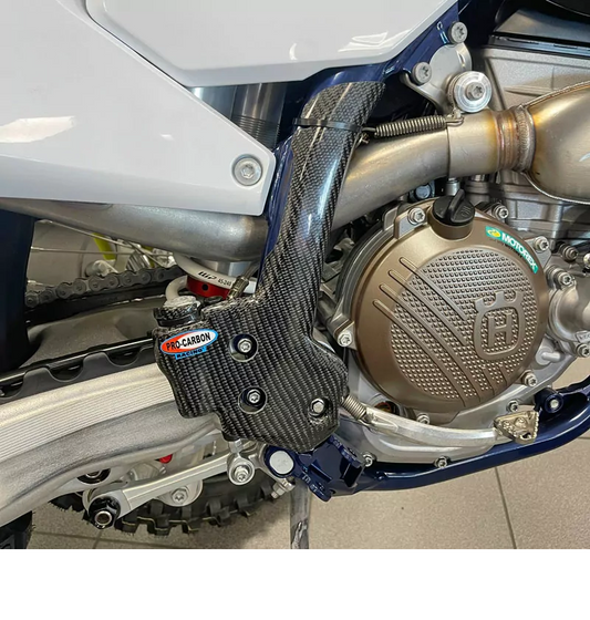 Pro Carbon framebeschermers ( lang ) Husqvarna TC 125/250 2023-2025 &amp; Husqvarna FC 250/350/450 2023-2025 &amp; TE 250/300 2024-2025 &amp; FE 250/350/450/501 2024-2025