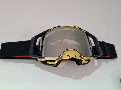 BRAAP Crossbril Zwart met goud frame en smoke lens