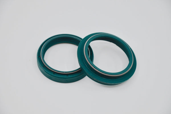 SKF Oil & Dust Seal 43 mm. - SHOWA
