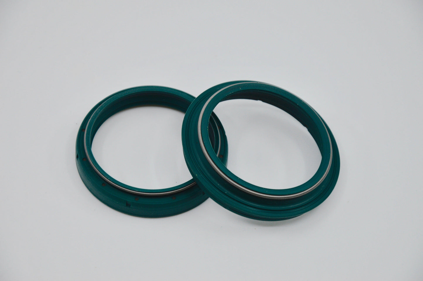 SKF Oil & Dust Seal 48 mm. - SHOWA