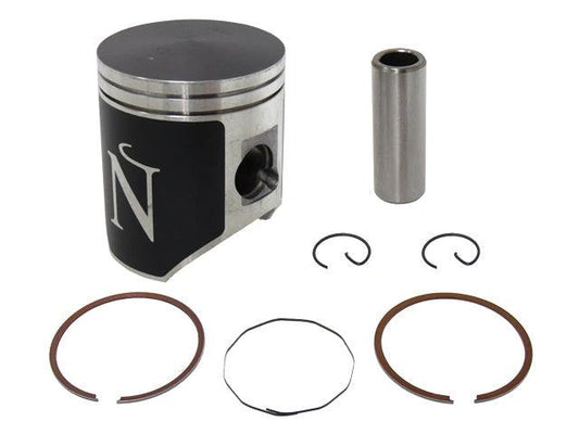 Namura piston set for NSR125 86-01 and CRM125 86-96 53,97 mm, includes piston, wrist pin, two circlips and piston rings.
