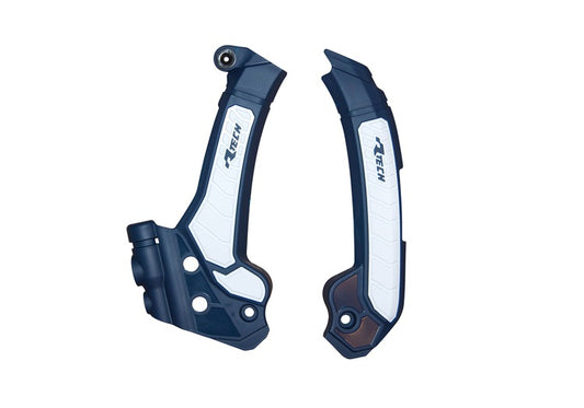 Racetech frame beschermers Blauw / Wit Husqvarna TC 125/250 2023- &amp; FC 250/350/450 2023- &amp; TE 150i/250i/300i 2024- &amp; FE 250/350/450/501 2024-