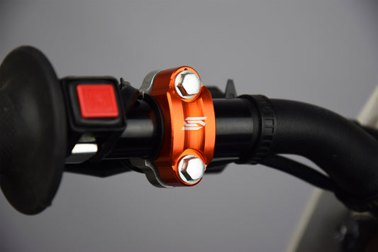 Scar universal rotating bar clamp Orange