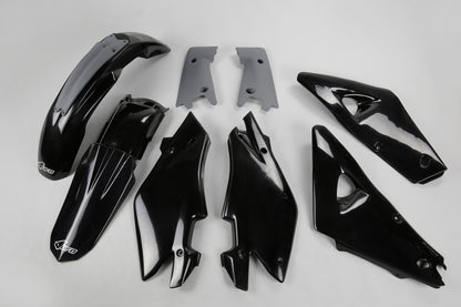 UFO Plastic kit 4-parts Black HVA 2-T CR 125/250 2005