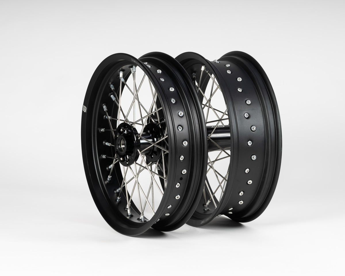 TMV KTM/HVA/GasGas Supermoto Black/Black wheel set 3.5-17/5.0-17 – FW17TM751FBBL/RW17TM651RBBL