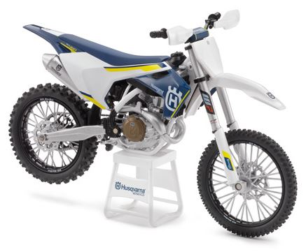NewRay Husqvarna FC 450 miniatuurmotor 1:18 - MxProStoreParts
